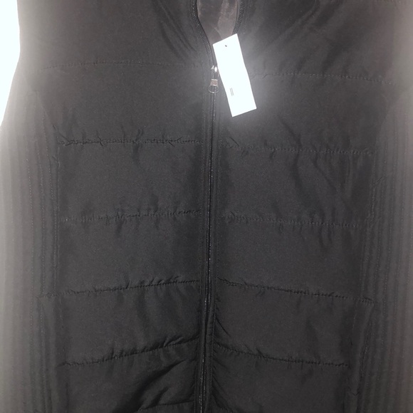 Vest - Picture 2 of 4